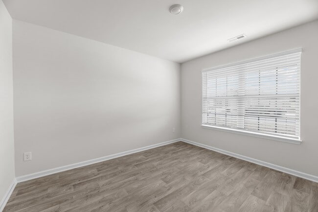 Building Photo - 4008 Madeline Farm Blvd