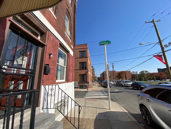 Building Photo - Temple University PRIME LOCATION! 6 bed/2 ...