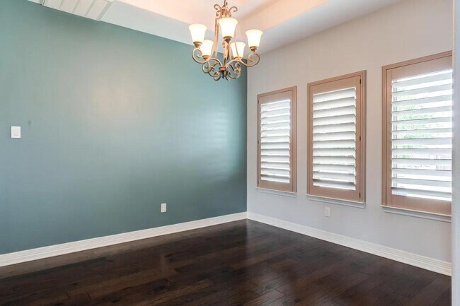 Foto del edificio - 6113 74th St