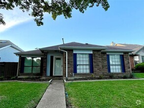 Building Photo - 635 Mountain Side Dr