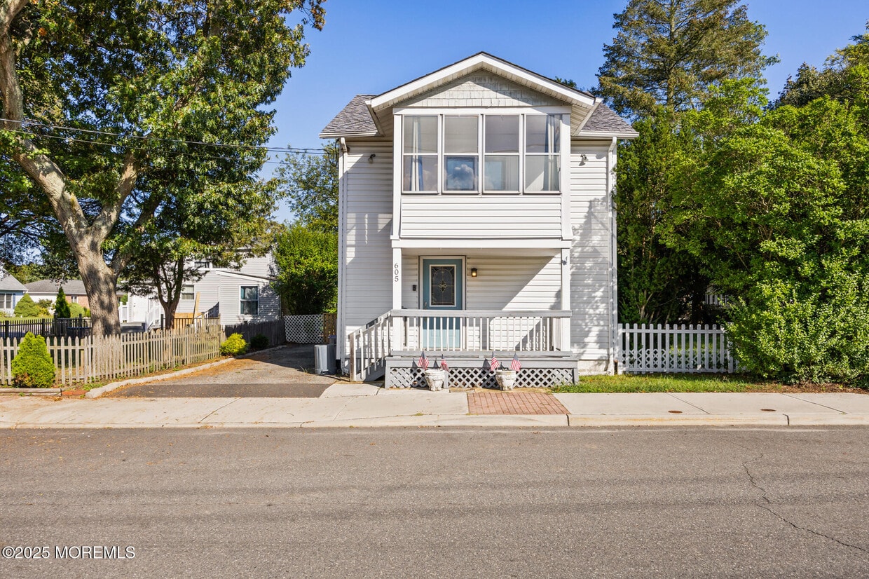 Foto principal - 605 Ocean Gate Ave