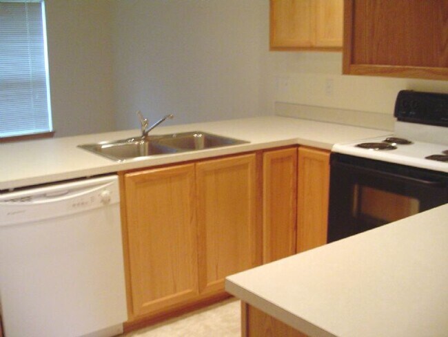 Building Photo - Newer 3 bedroom in Santa Clara