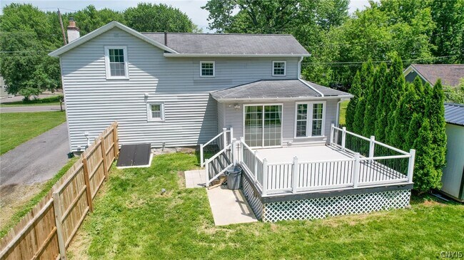 Building Photo - 8403 Gaskin Rd