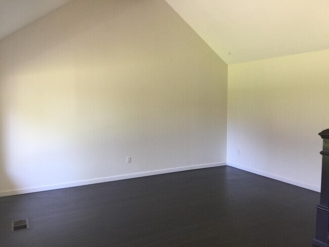 Building Photo - 32 Condor Cir