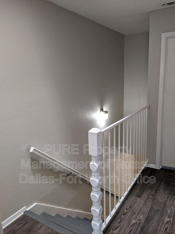 Foto del edificio - 940 Southmoor Dr