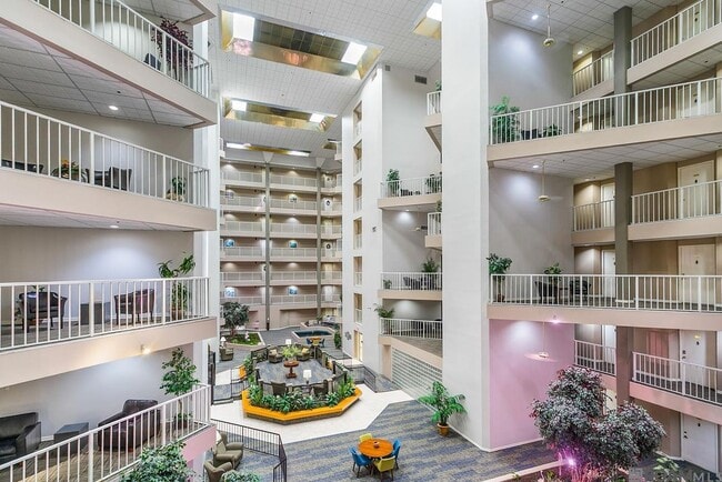 Building Photo - 11550 Southfork Ave