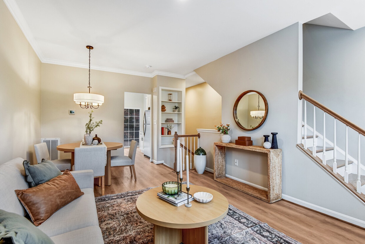 Photo - 12527 Heykens Ln (Bristow, VA)