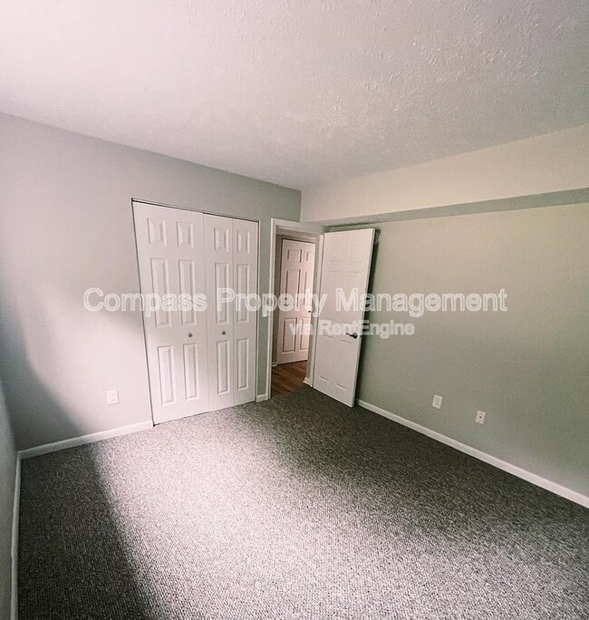 Building Photo - 3622 Douglas Ave