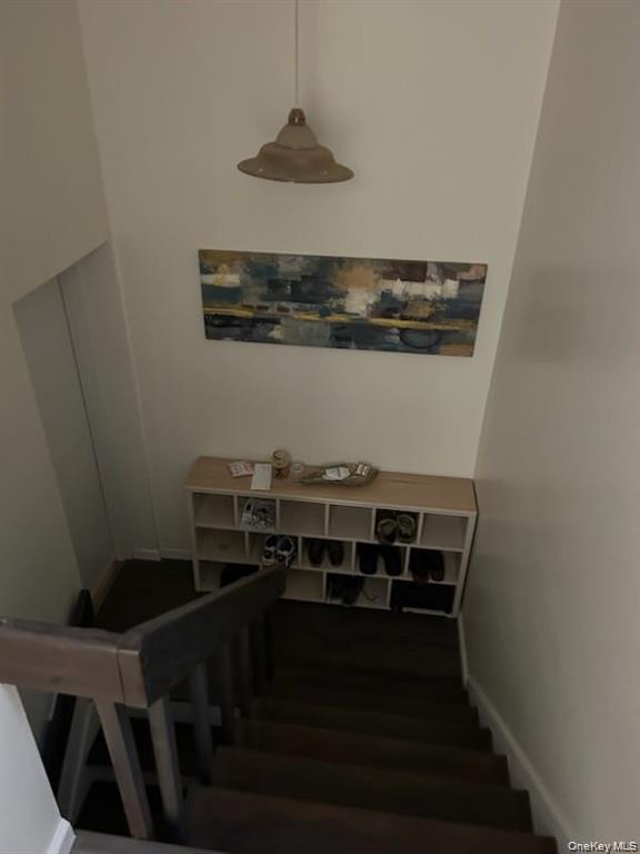 Foto del edificio - 2208 Whispering Hills Dr