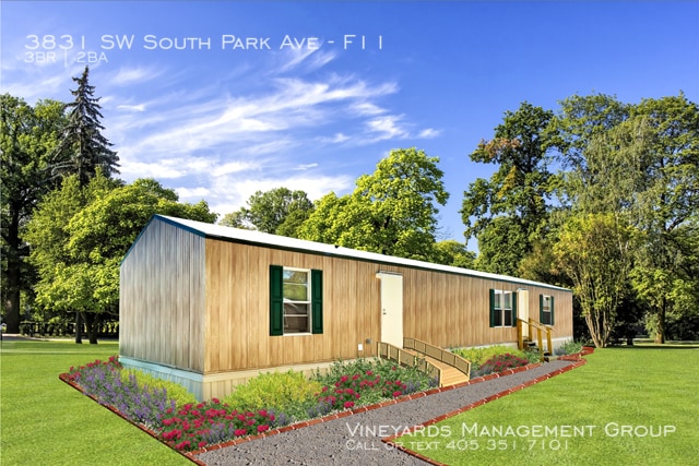 Primary Photo - 3831 SW South Park Ave
