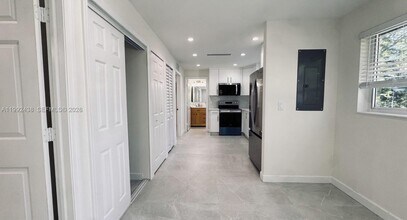 Building Photo - 8440 SW 107th St