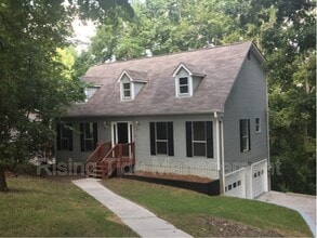 Building Photo - 1115 Ridge Dr