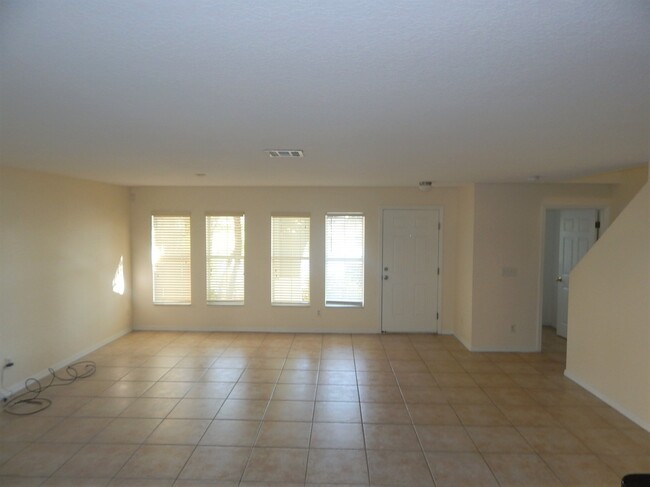 Building Photo - 1584 Birdie Dr