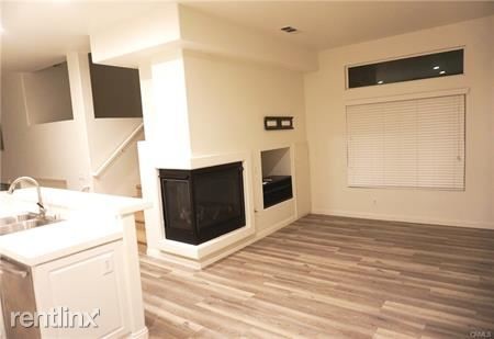Building Photo - 3 br, 3 bath House - 12 Valmarana Aisle