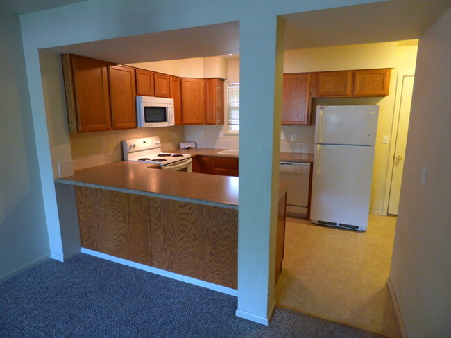 Foto del edificio - Charming 2 Bed/2.5 Bath Townhome in SW For...