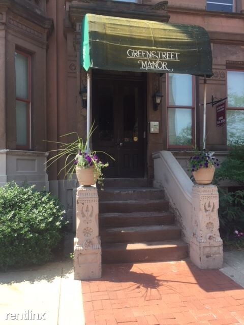 Building Photo - 1 br, 1 bath  - 1806 Green St Apt 303