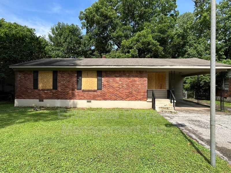Primary Photo - 3531 Gowan Dr