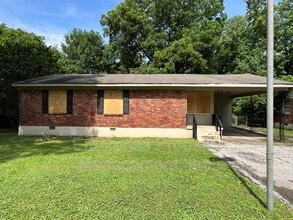 Building Photo - 3531 Gowan Dr