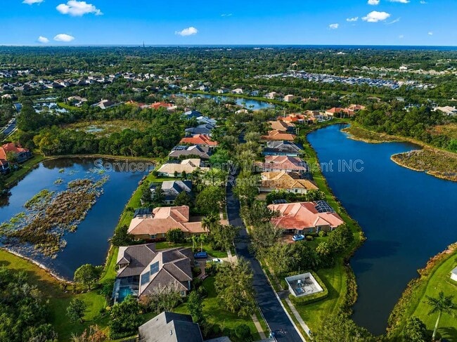Foto del edificio - 12657 Promenade Estates Blvd