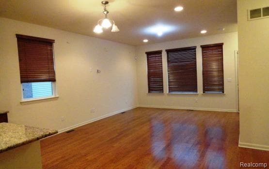 Building Photo - 3074 Kilmer Ave