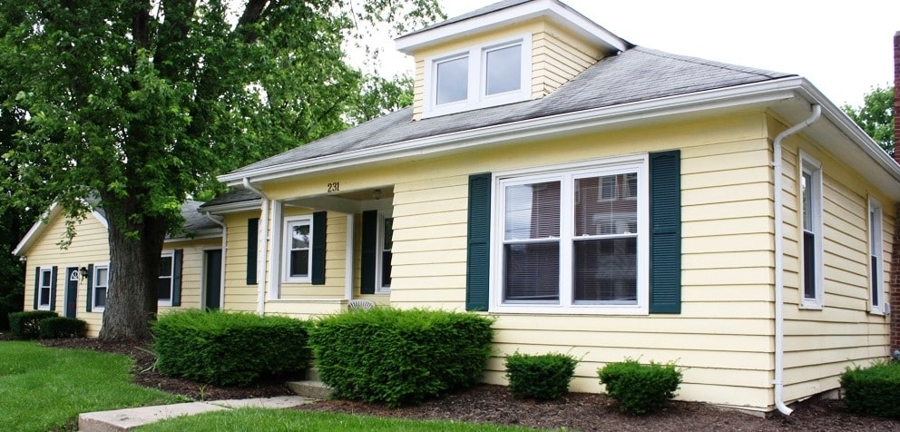 Primary Photo - 231 E Chestnut St