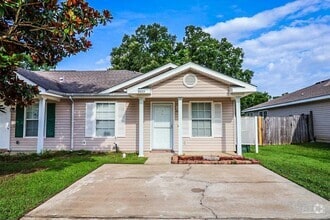 Building Photo - 8033 Stonebrook Dr