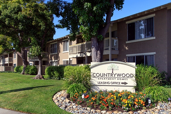Countrywood Apartments