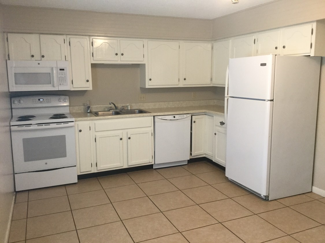 Foto principal - 917 Davis Blvd