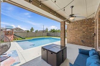 Building Photo - 3861 Ponderosa Peak Dr