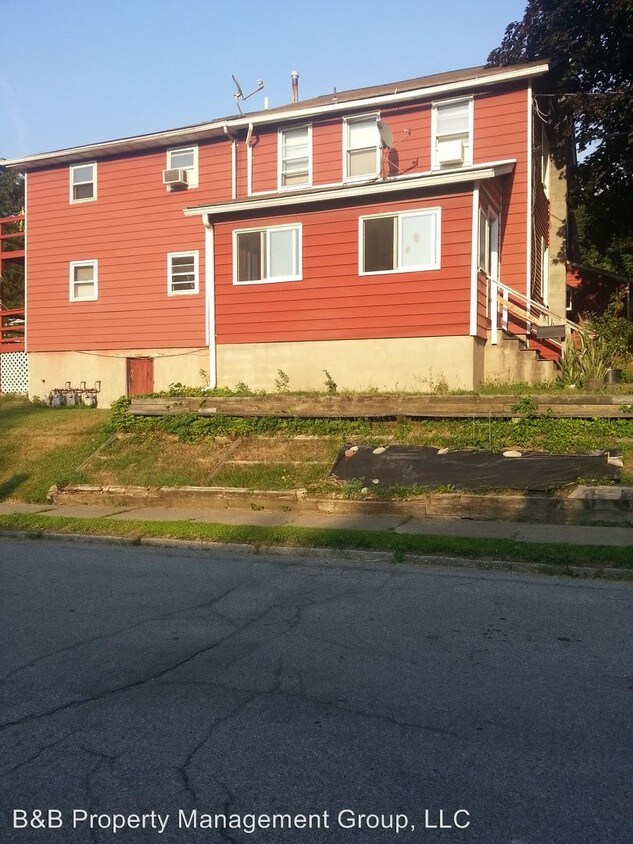 Primary Photo - 30 Spring St