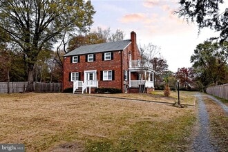 Building Photo - 7125 Harrison Ln
