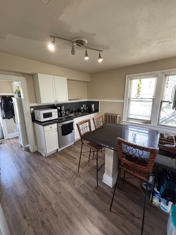 Foto del edificio - 6403 W Fairview Ave