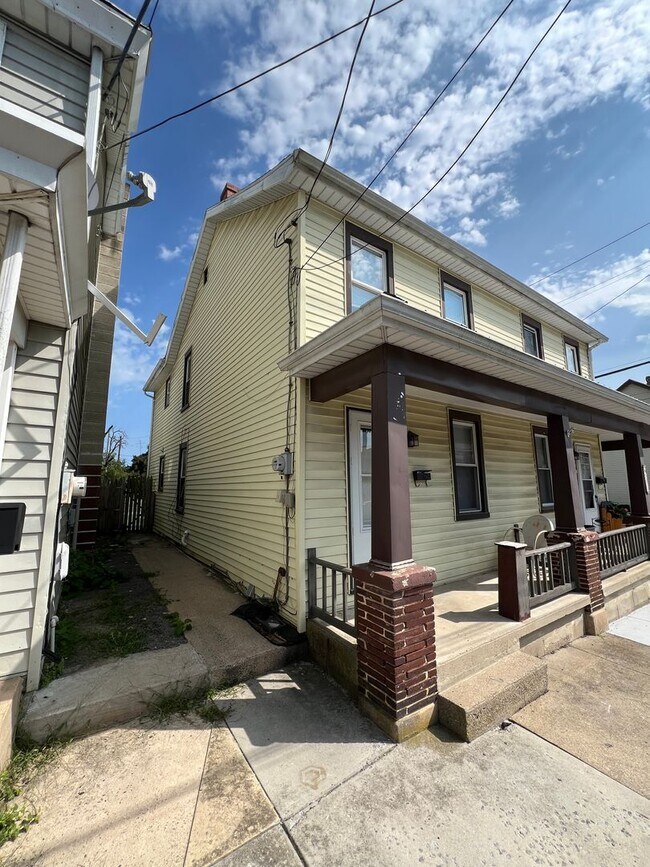 Foto del edificio - 2 bedroom 1.5 bathroom home in Carlisle PA!