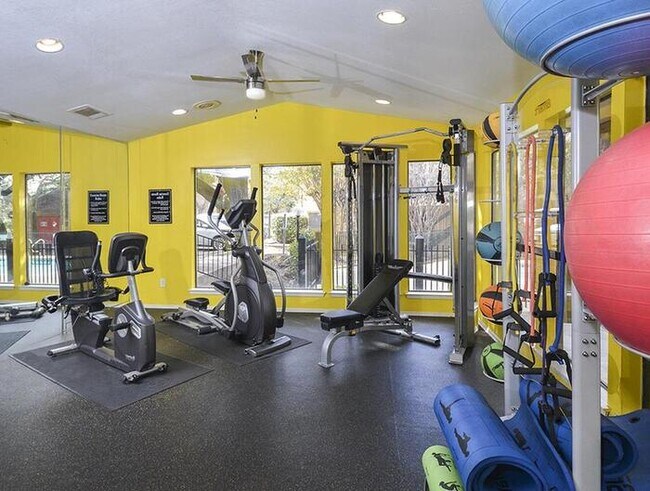 Foto del edificio - 11441 N Interstate Hwy 35