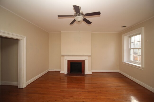 Foto del edificio - Awesome 1BD/1BA Mt. Vernon Condo w/ Privat...