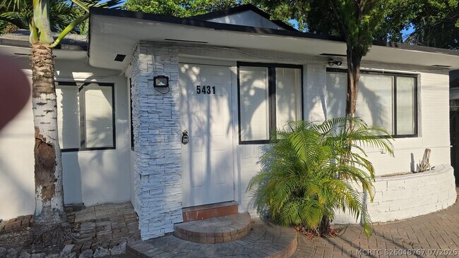 Building Photo - 5431 NW 30th Ave