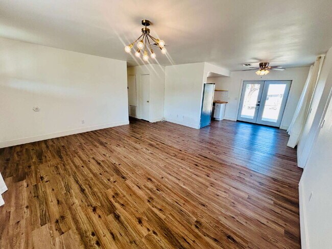 Foto del edificio - Beautiful 4 Bedroom House for rent in South Joshua Tree
