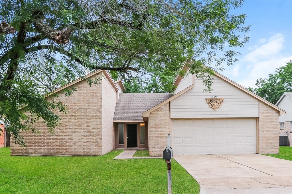 Primary Photo - 10531 Mills Walk Dr