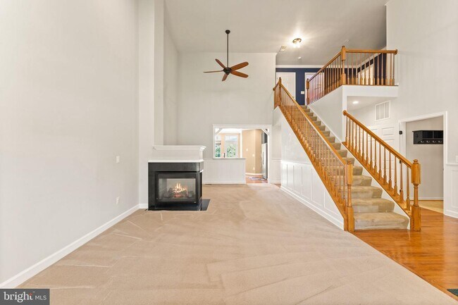 Building Photo - 211 Amber Cir