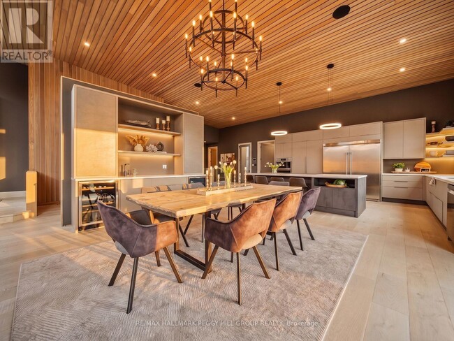 Building Photo - 7 Meadowlark Way