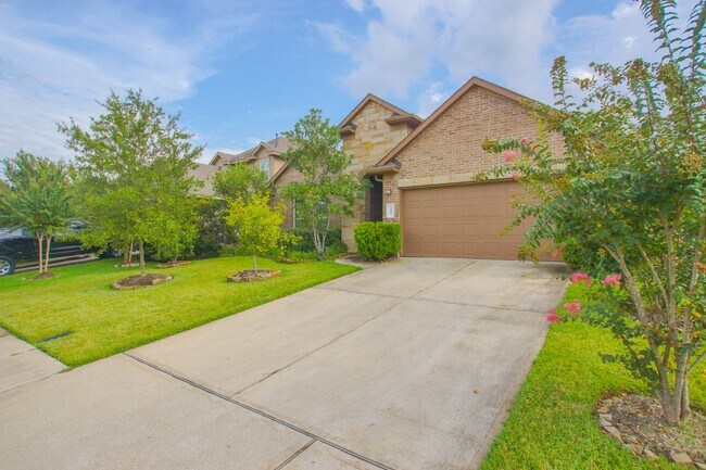 Building Photo - 111 Pheasant Run Dr