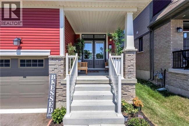 Building Photo - 44 Santos Dr