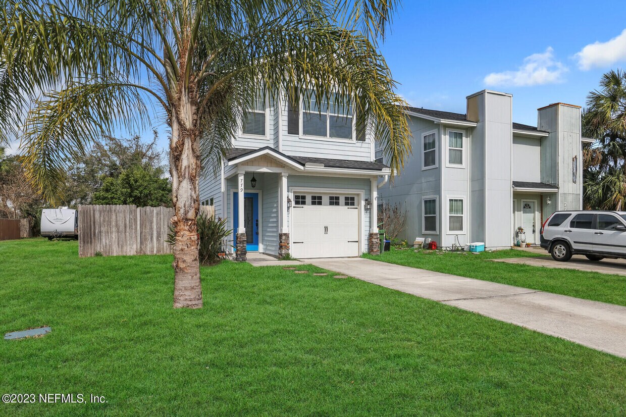 Foto principal - 779 10th Pl S