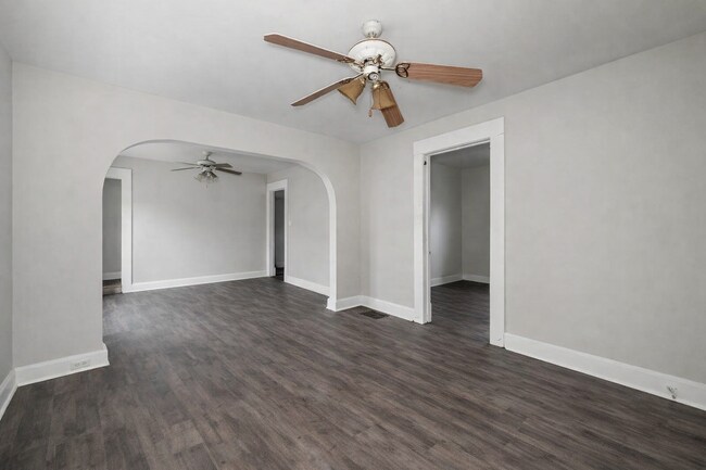 Foto del edificio - 851 W 25th St