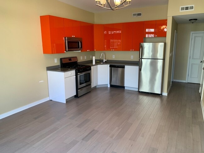 Photo - 718 N 15th St Apartment