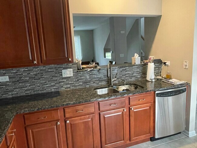 Foto del edificio - 753 Hanbury Dr