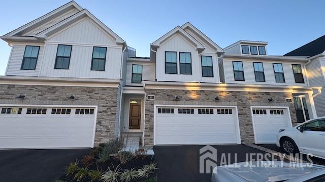 Foto principal - 85 Mustang Dr