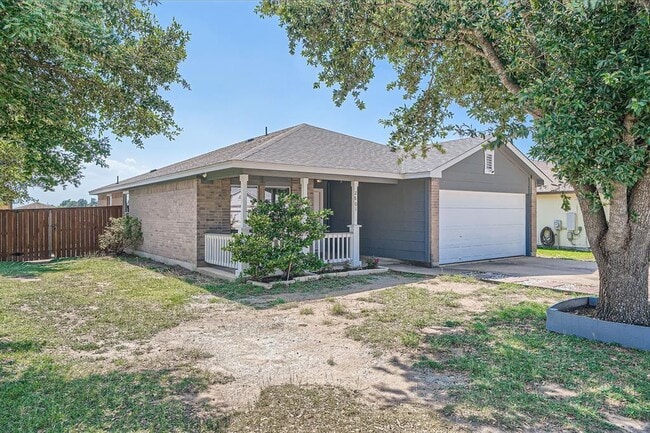 Foto del edificio - 2801 Tyler Ln