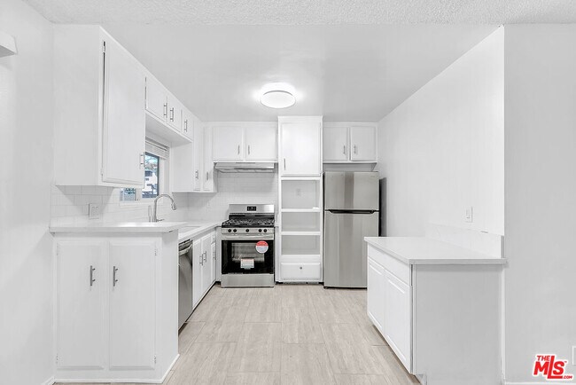 Foto del edificio - 739 Croft Ave