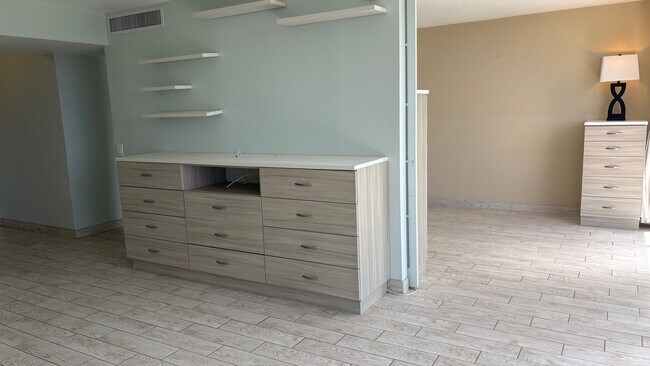 Building Photo - 84-740 Kili Dr. #1422
